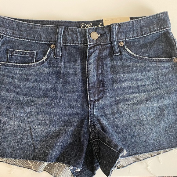 NWT universal thread high rise dark wash shorts - Picture 1 of 4